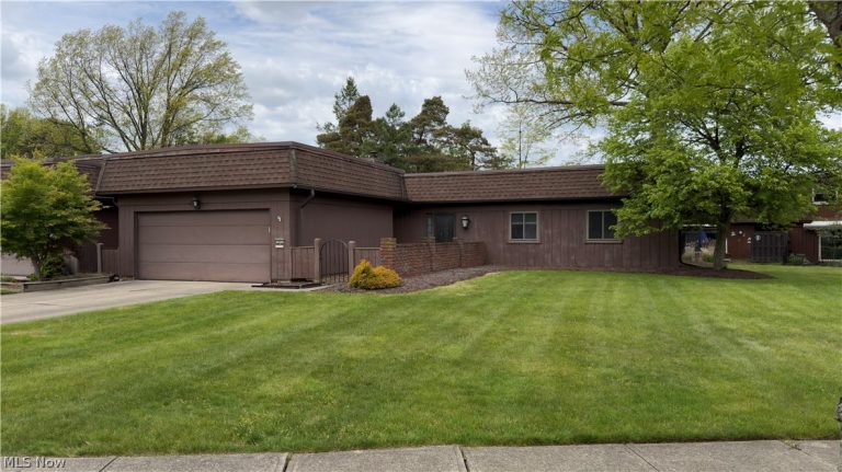 19224 Idlewood Trail, Strongsville, OH - Photo 3