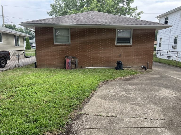 1524 23rd Street, Lorain, OH - Photo 4