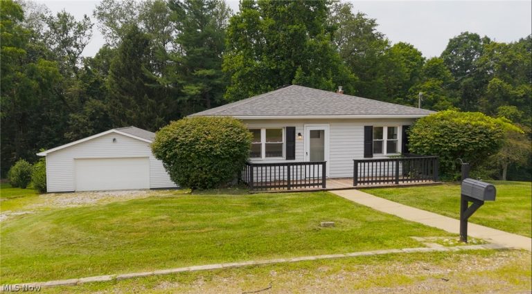 315 Nimitz Avenue, Wintersville, OH - Photo 5