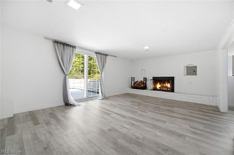 5864 North Oval, Solon, OH - Photo 4
