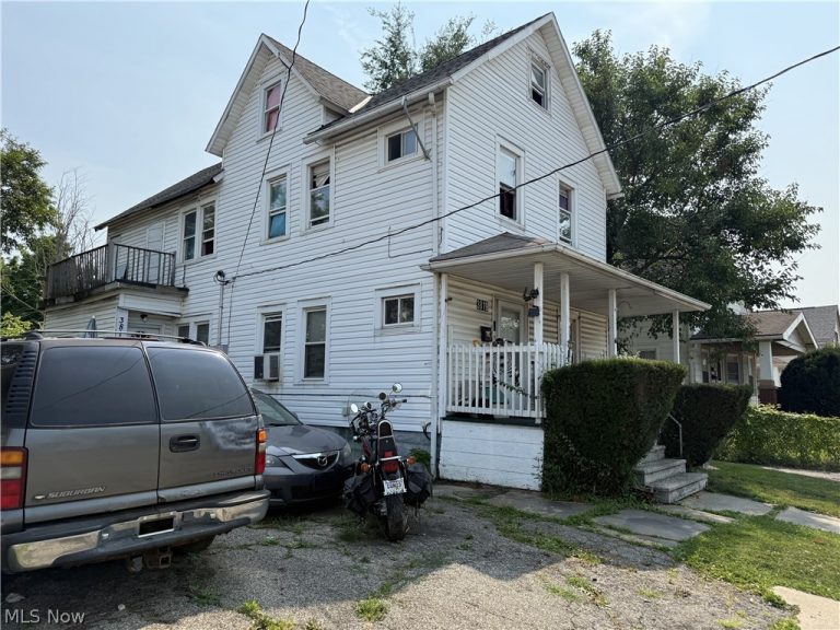 3819 Storer Avenue, Cleveland, OH - Photo 3