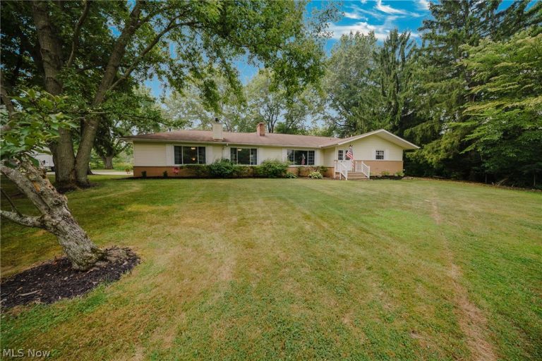 5824 Hartneck Road, Valley City, OH - Photo 2