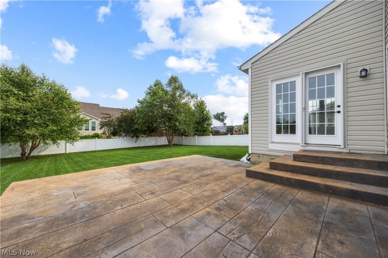 3109 Woodland Trail, Avon, OH - Photo 6