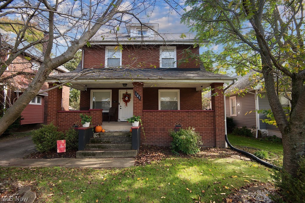 107 Hartford Avenue, Youngstown, OH