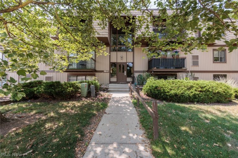 9840 Sunrise Boulevard #S-30, North Royalton, OH, 44133