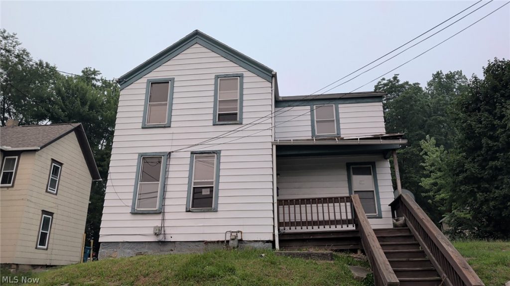 581 Allyn Street, Akron, OH