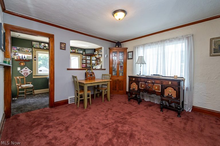 10709 Saint Mark Avenue, Cleveland, OH - Photo 6