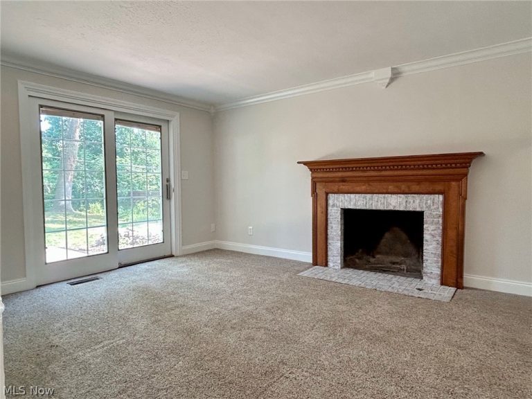 3083 Orchard Road, Silver Lake, OH - Photo 2