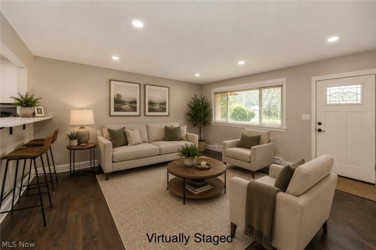 33 Oviatt Drive, Northfield, OH - Photo 8