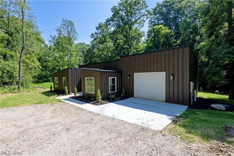 4037 cleveland Road, Wooster, OH - Photo 2
