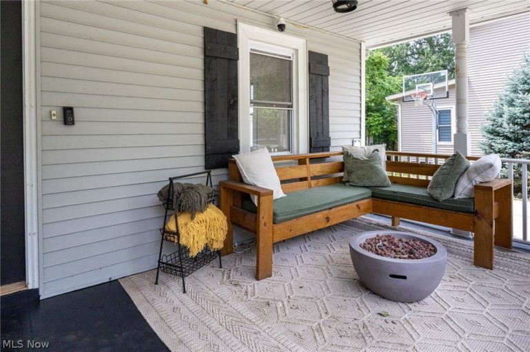 108 Center Street, Berea, OH - Photo 4