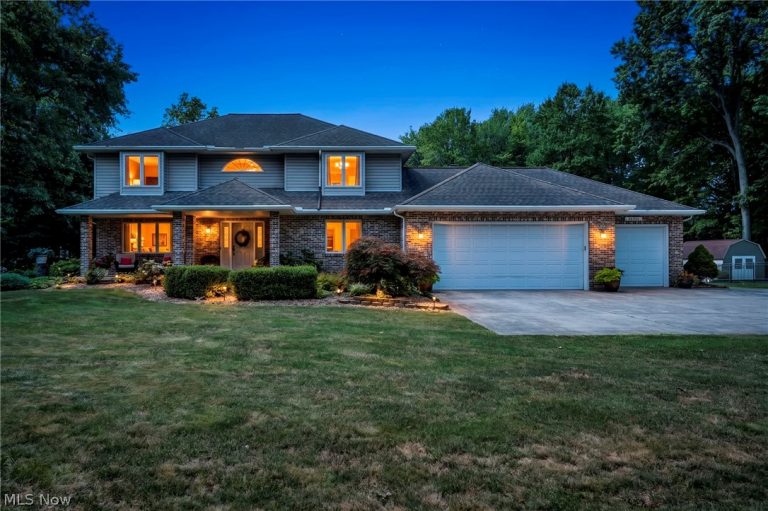 48261 Rice Road, Amherst, OH - Photo 2