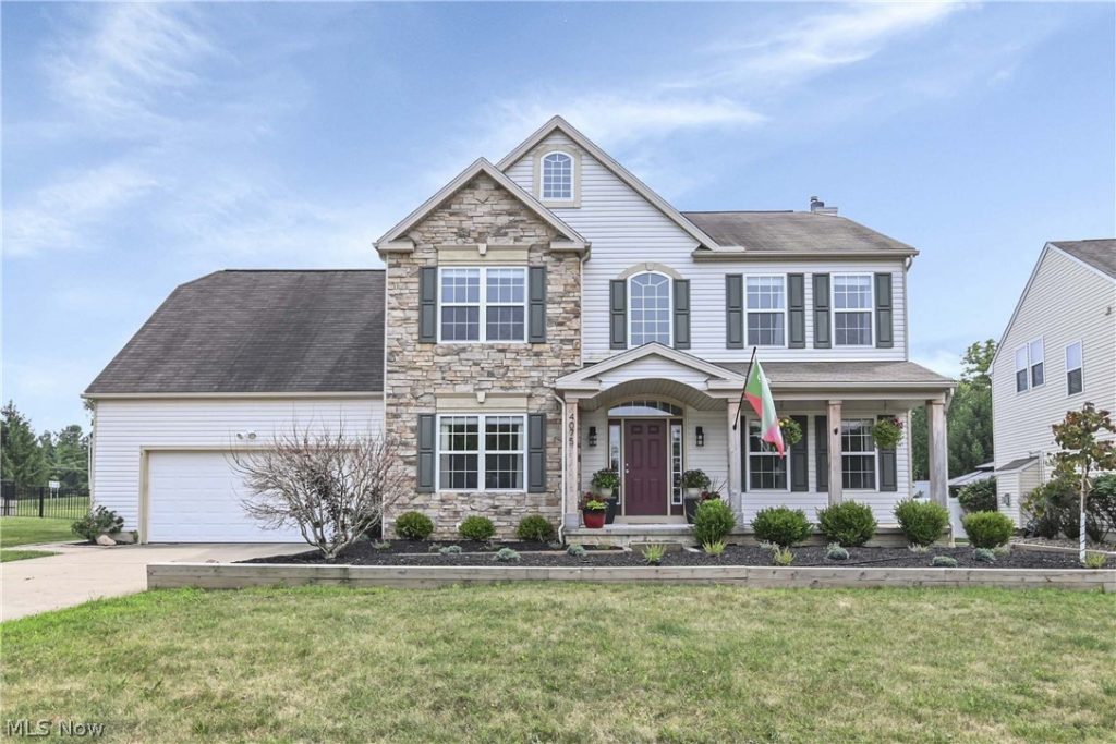 4075 Turnberry Drive, Medina, OH