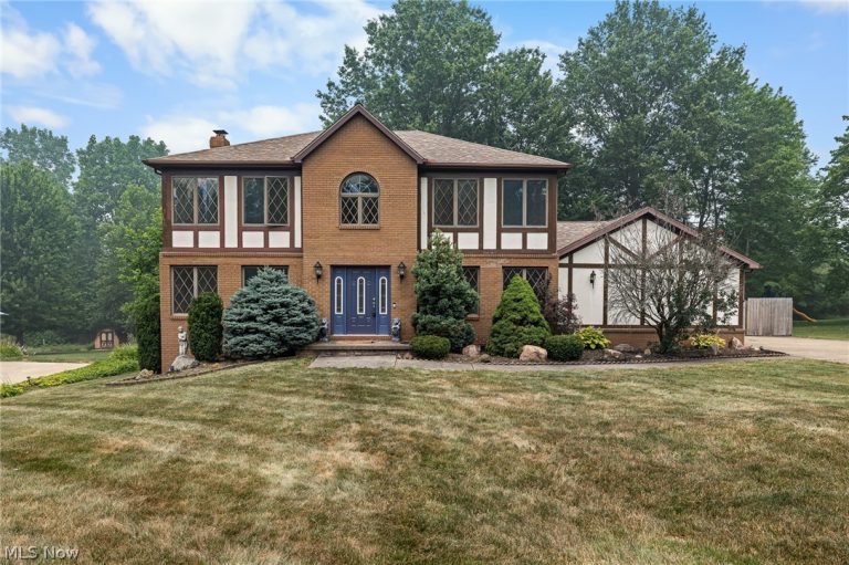 7562 Southampton Drive, North Royalton, OH, 44133