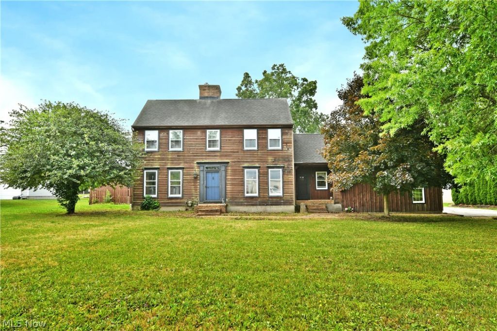 1257 Bristol Champion Townline Road, Bristolville, OH