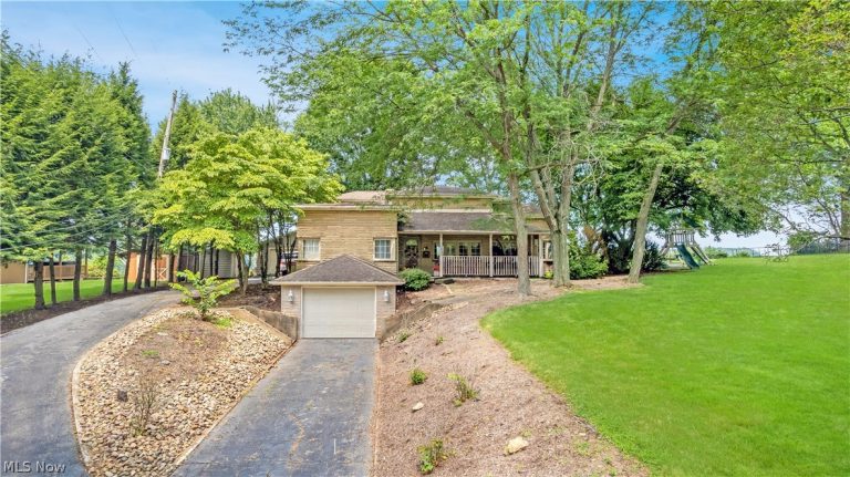 4039 PALISADES DRIVE, Weirton, WV, 26062