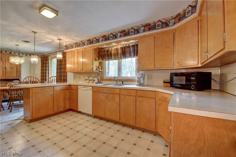 105 Prospect Street, Baltic, OH - Photo 5