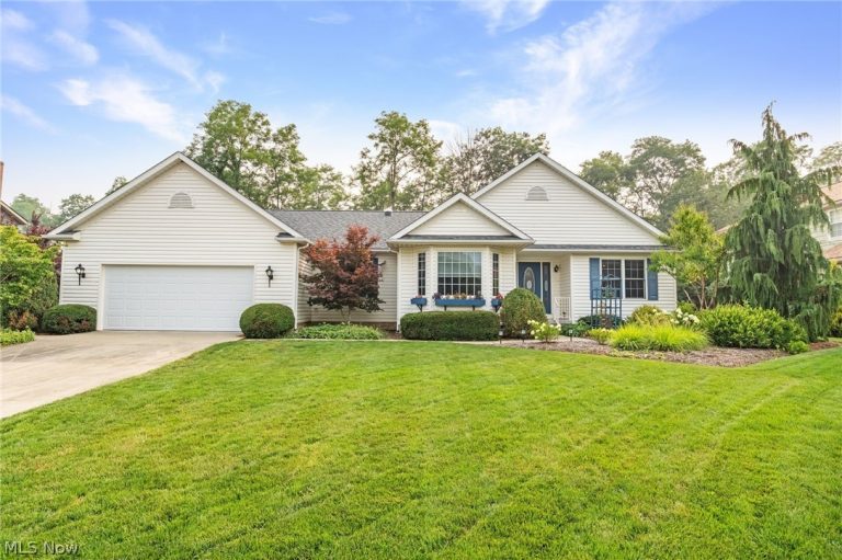 1000 Park Village Drive, Louisville, OH - Photo 2