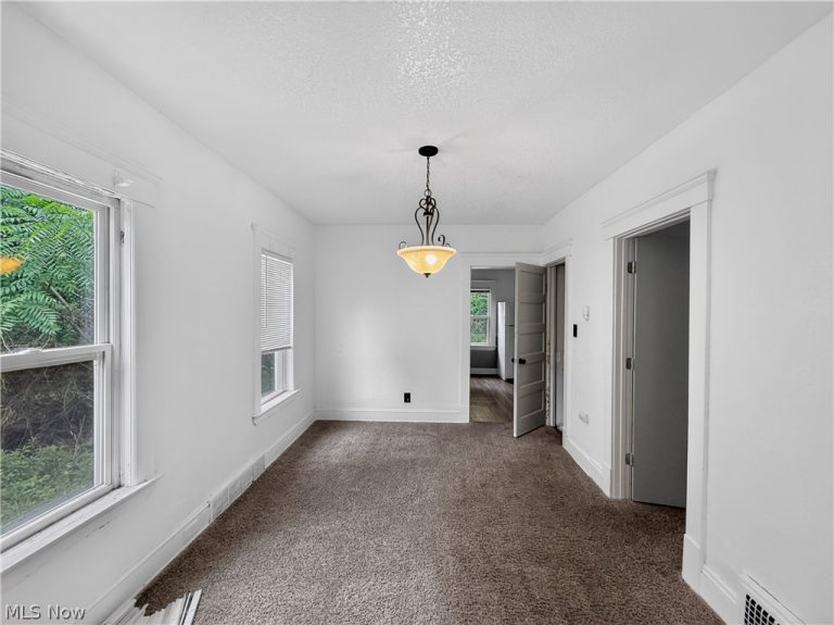 9705 Orleans Avenue, Cleveland, OH - Photo 4