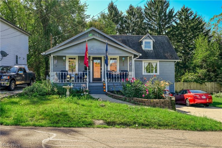 2266 Windemere Avenue, Akron, OH, 44312