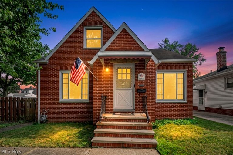 4403 Dawnshire Drive, Parma, OH, 44134