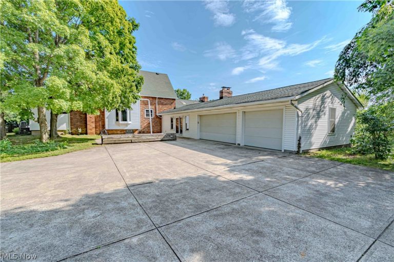 4321 Nichols Road, Medina, OH, 44256