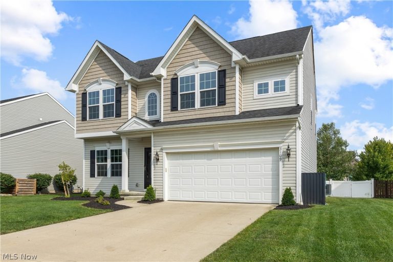 3109 Woodland Trail, Avon, OH - Photo 2
