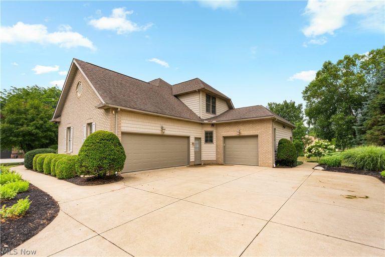 1597 Fallen Timber Street, Canton, OH - Photo 3