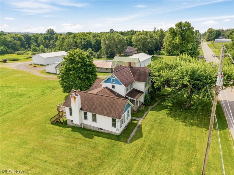 11513 Kile Road, Chardon, OH - Photo 2