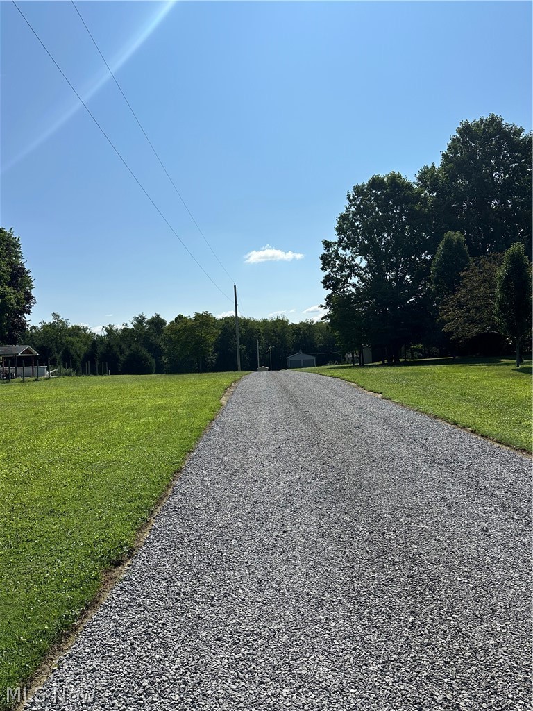 13542 Old Fredericktown Road, East Liverpool, OH - Photo 2