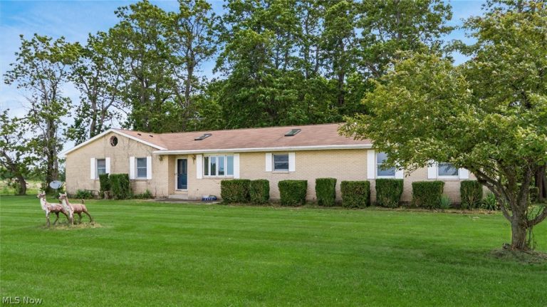 2090 Sulphur Springs Road, West Alexandria, OH - Photo 2