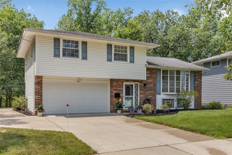 26 Brune Drive, Bedford, OH - Photo 2