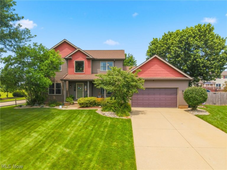 105 Rodeo Circle, Louisville, OH, 44641