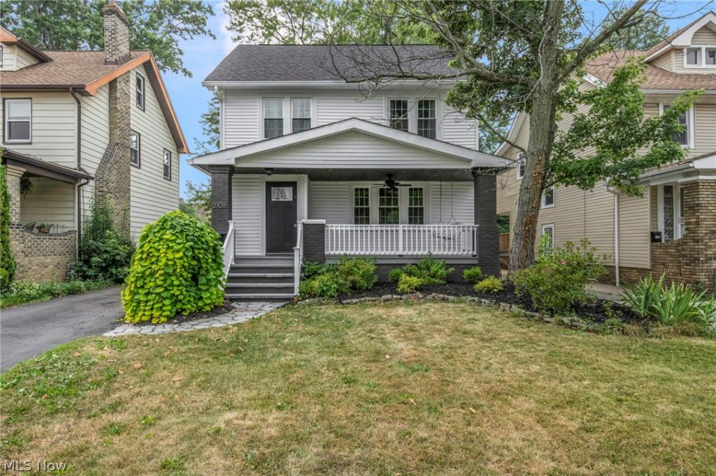 2108 Hampstead Road, Cleveland Heights, OH
