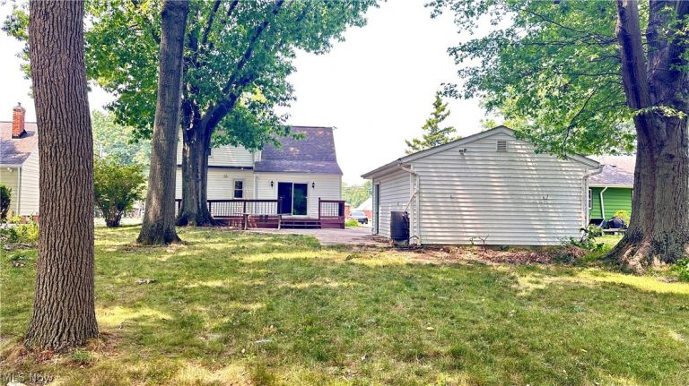 627 Trebisky Road, South Euclid, OH - Photo 8