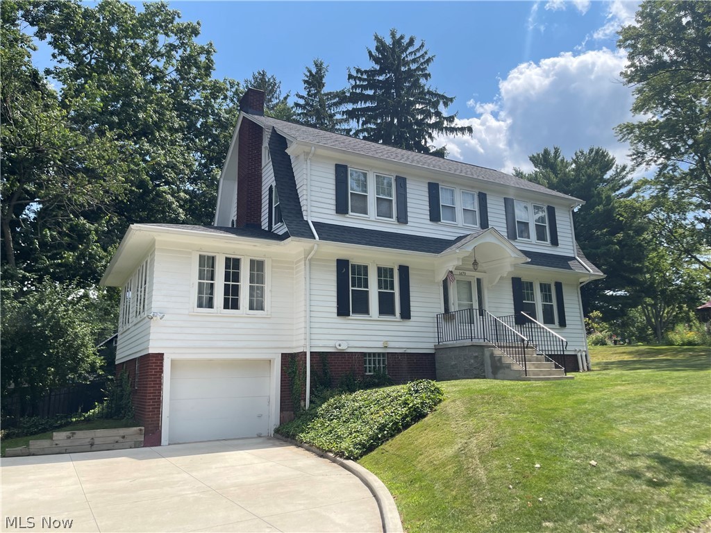 1479 Thornapple Avenue, Akron, OH
