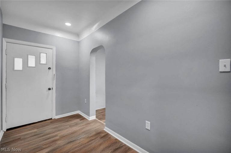 15607 Saranac Road, Cleveland, OH - Photo 5