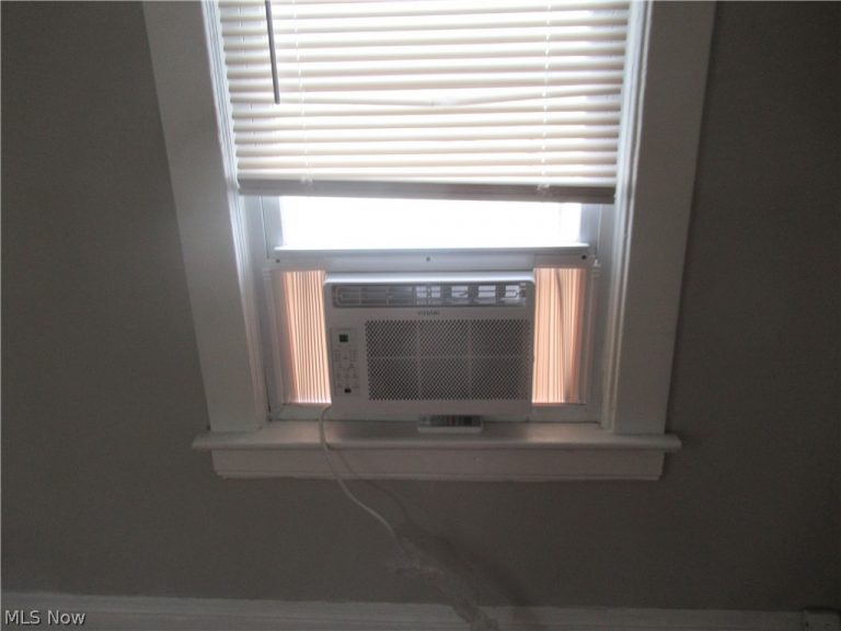 2080 Halstead Avenue #2, Lakewood, OH - Photo 8