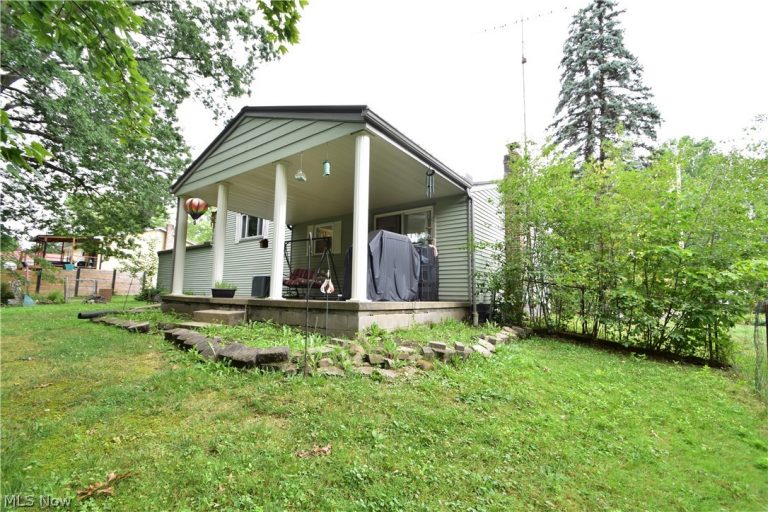 3528 Draper Avenue, Warren, OH - Photo 2