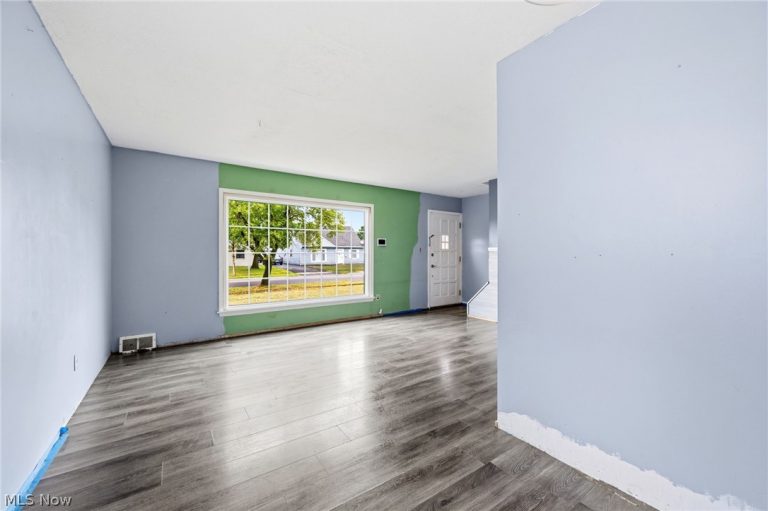 26850 Gary Avenue, Euclid, OH - Photo 8