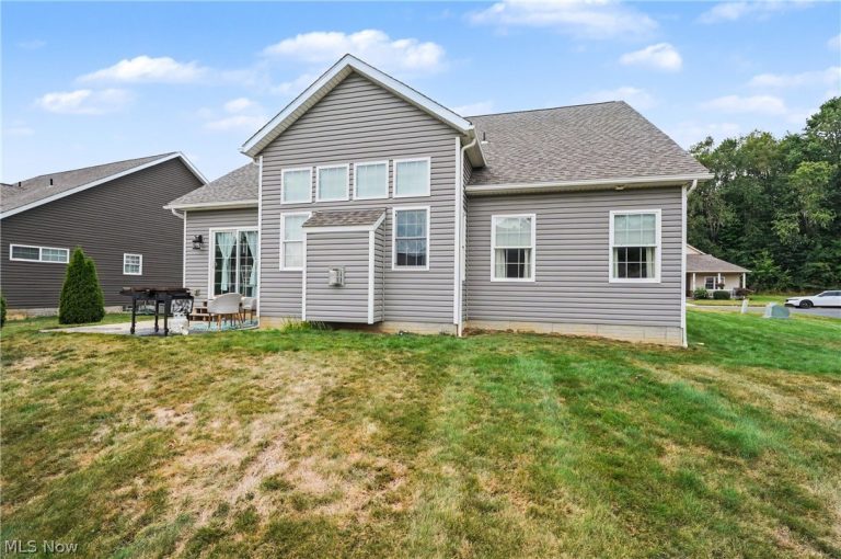 341 Alexis Lane, Canal Fulton, OH - Photo 8