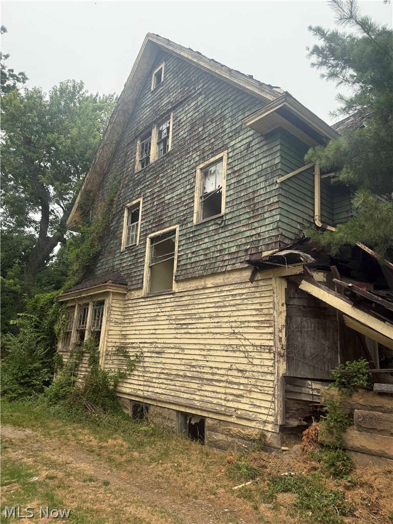 1910 Rosemont Road, Cleveland, OH - Photo 4