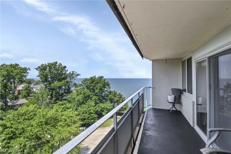 12900 Lake Avenue #622, Lakewood, OH - Photo 4