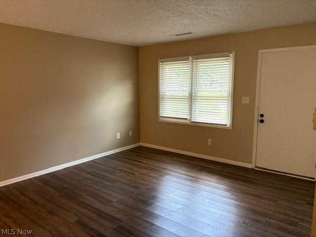 3959 Townhouse Lane, Uniontown, OH - Photo 6