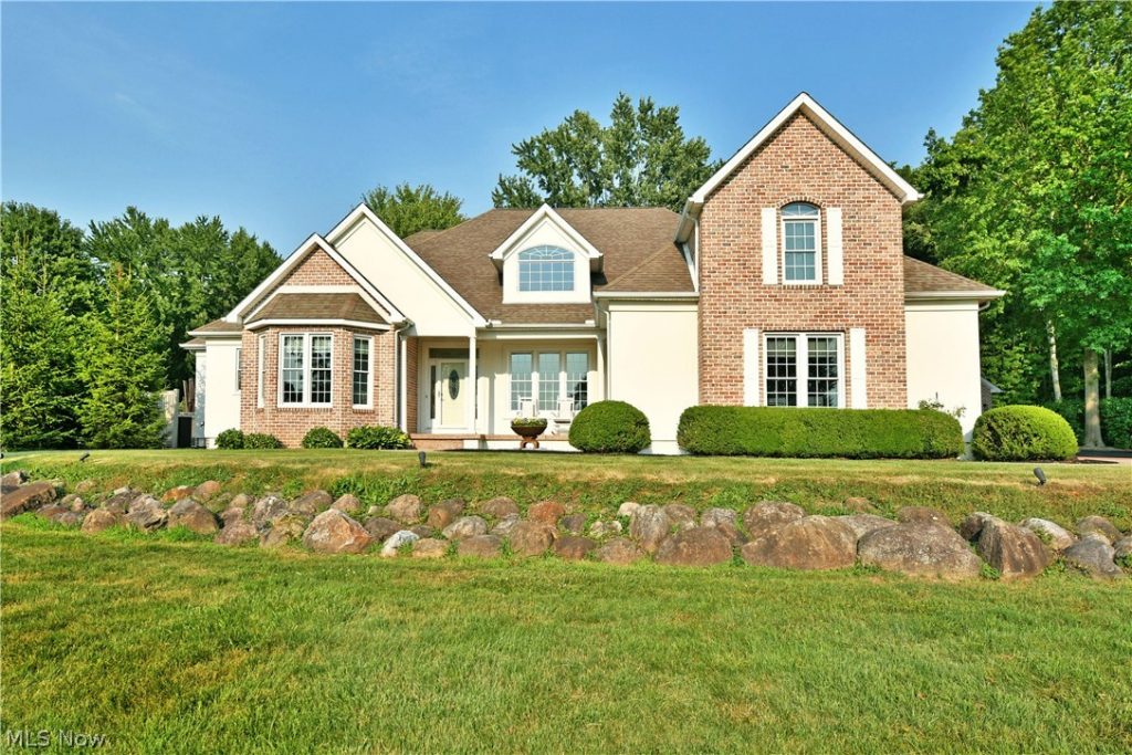 9216 Warren Painesville Road, North Bloomfield, OH
