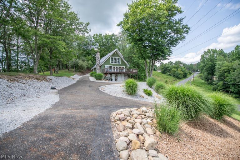 35 Niagara Trail, Malvern, OH - Photo 8