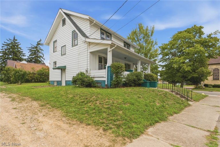 2155 2nd Street, Canton, OH - Photo 3