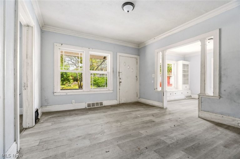 1256 60th Street, Cleveland, OH - Photo 6