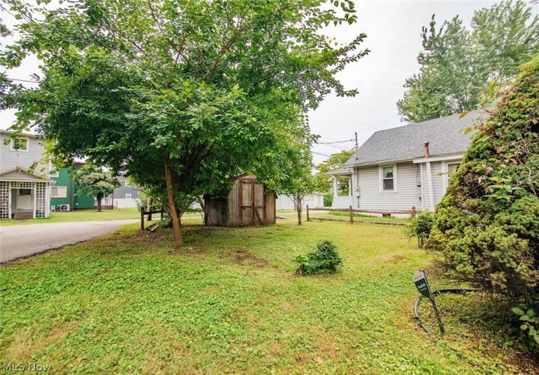 417 57th Street, Vienna, WV - Photo 3