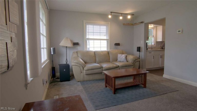 15731 Mina Avenue, Cleveland, OH - Photo 6